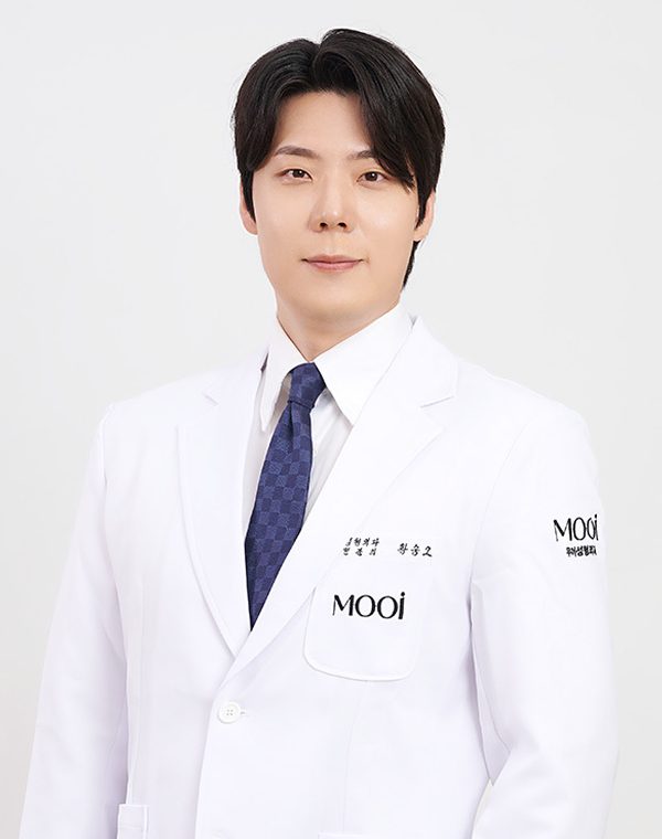 Dr. Hwang Sungoh, Head Surgeon · Rhinoplasty & Eyelid